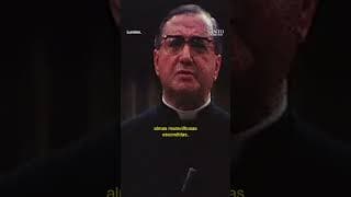 Documentário Um Santo Entre Nós